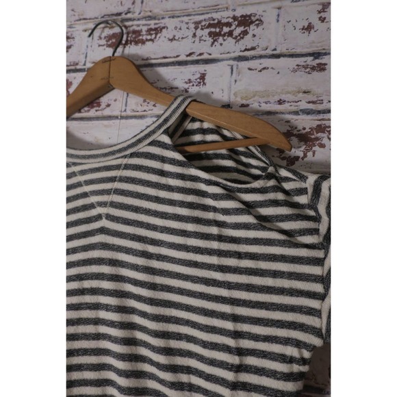 BCBGMAXAZRIA Eznei Pure Cotton Cold Shoulder Cutout Knit Gray Striped Blouse - Picture 5 of 9
